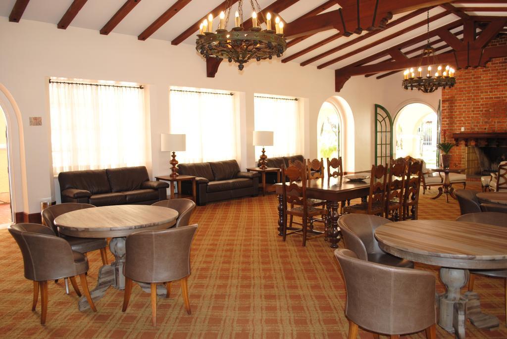 Hotel Gloria Resort & Convention Кашамбу Экстерьер фото